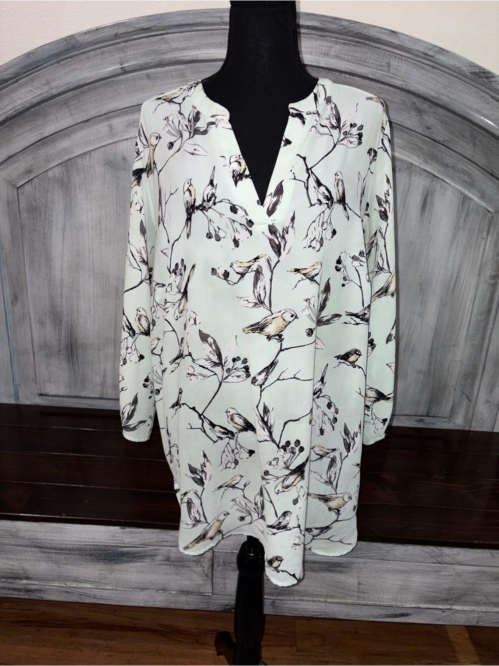 T Tahari Mint Bird & Branch Long Sleeve Tunic Dress